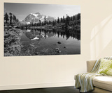 Mt Shuksan with Picture Lake  Mt Baker National Recreation Area  Washington  USA