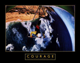 Courage: Hang Glider