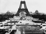 Eiffel Tower Being Constructed Halfway